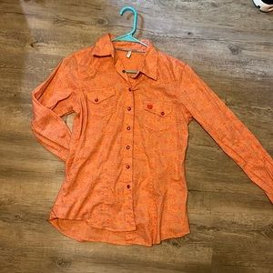 Cinch button down